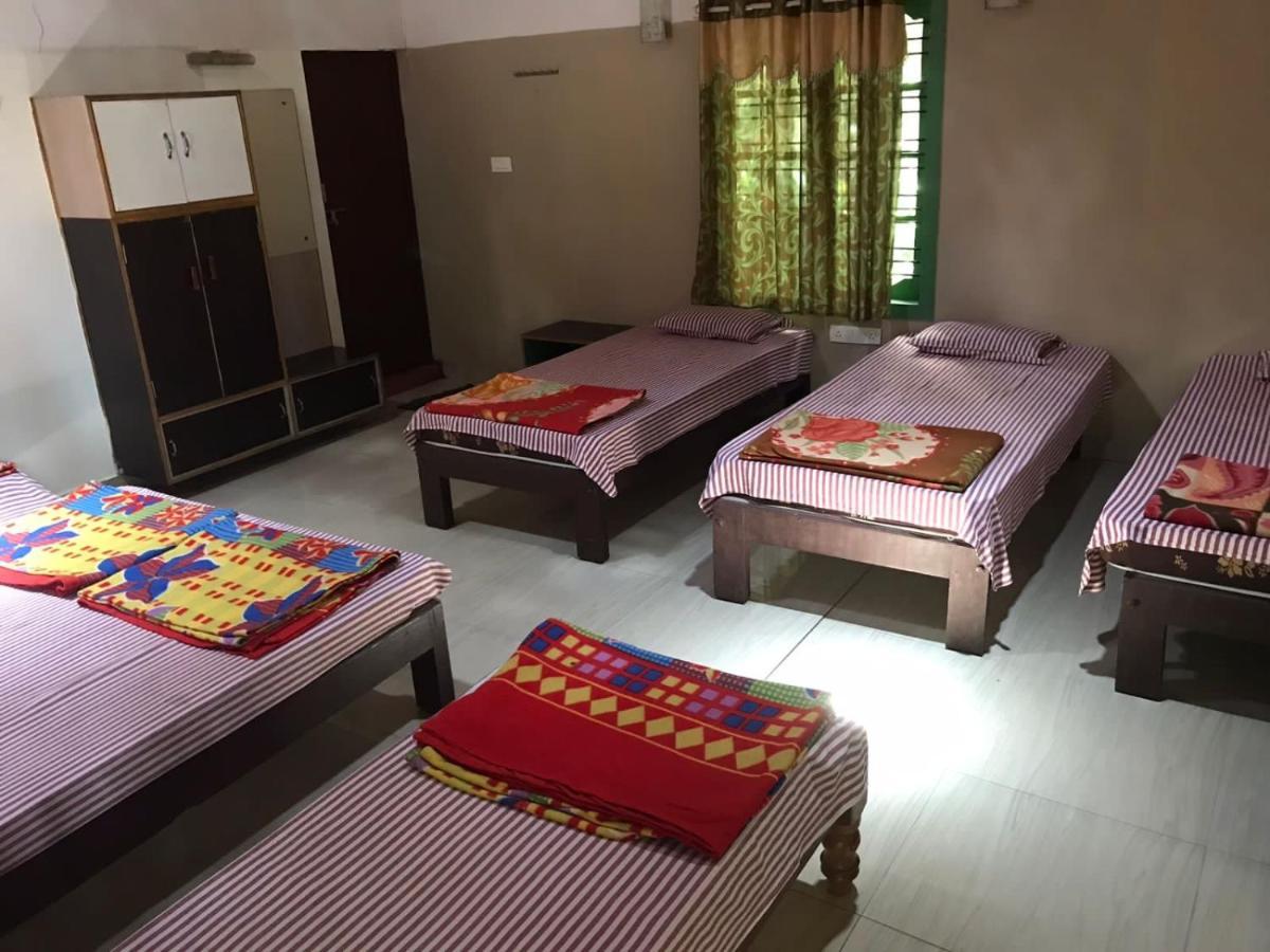 Silver Shadow Homestay Чикмагалур Экстерьер фото