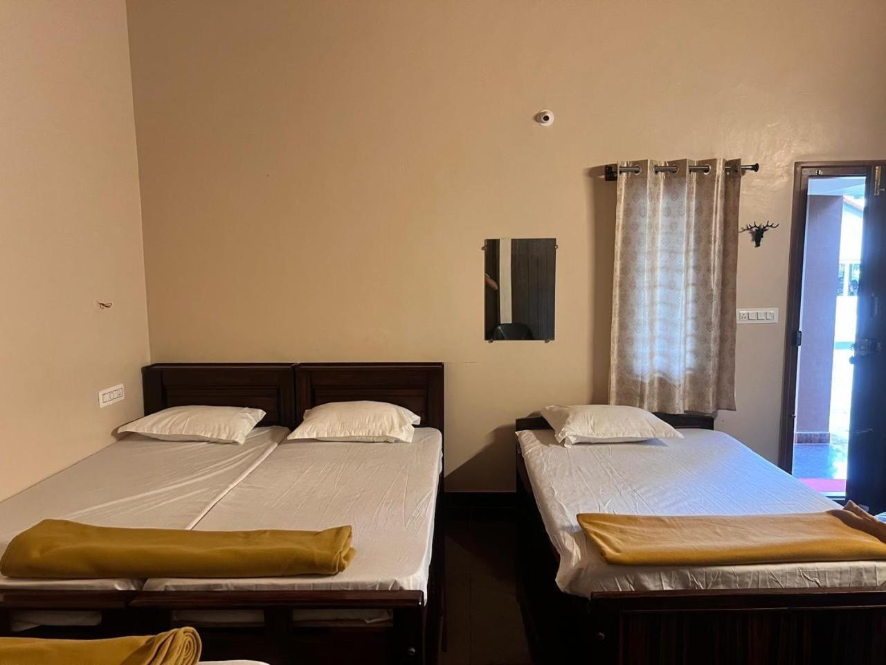 Silver Shadow Homestay Чикмагалур Экстерьер фото